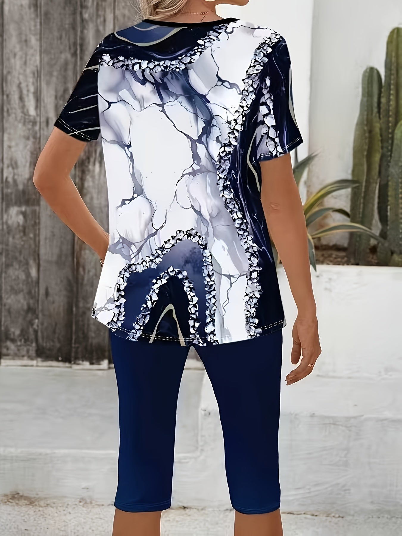 Luna™ | Printed Two-Piece Stretch Set